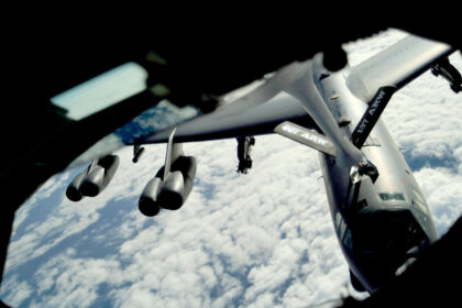 noul premier al bulgariei este de acord cu prelungirea desfasurarii avioanelor militare americane pe aeroportul din sofia 6a0dd501ea530