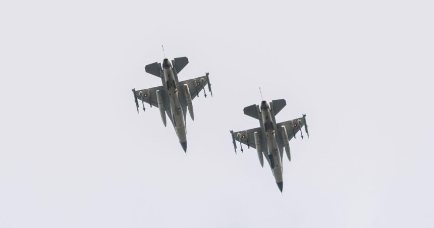 o drona ruseasca a patruns in spatiul aerian al romaniei mapn a ridicat avioane f 16 in aer 69f59f85b7021