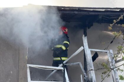 o gospadarie din municipiul tulcea a luat foc 120 de pasari au ars in urma incendiului 69f83a93c129f