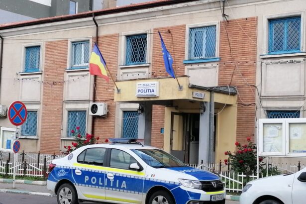pericol public in navodari un barbat cu probleme psihice ataca oameni si le fura bunurile 69fa7ad131cff