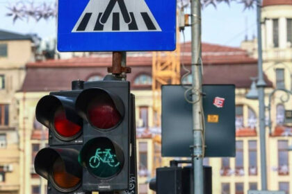peste 90 de intersectii si treceri de pietoni din bucuresti vor avea semaforizare inteligenta anuntul facut de primaria capitalei 6a05c22bde896