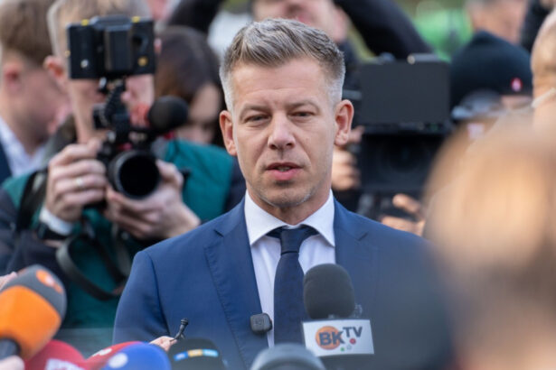 peter magyar anunta o sarbatoare publica de o zi intreaga la budapesta in ziua votului pentru investirea sa ca premier 69f7993617a55