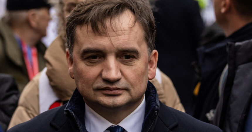 polonia a avertizat sua cu privire la interferenta politica nejustificata din cauza acordarii de ajutor unui fost ministru fugar 6a043199b0e99