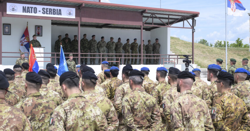 premiera serbia si nato desfasoara exercitii militare comune pe teritoriul tarii bombardate de aliati in razboiul din kosovo 6a041163ab4d3