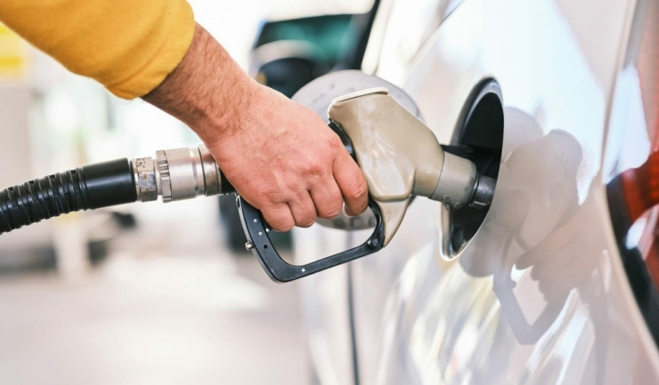 preturile la carburanti cresc pentru a patra zi la rand motorina se apropie din nou de 10 lei pe litru 69f63e12056c6
