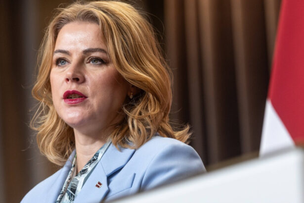 prim ministra letoniei demisioneaza dupa scandalul provocat de intrarea unor drone ucrainene deviate de rusi pe teritoriul tarii 6a05b03bf3291