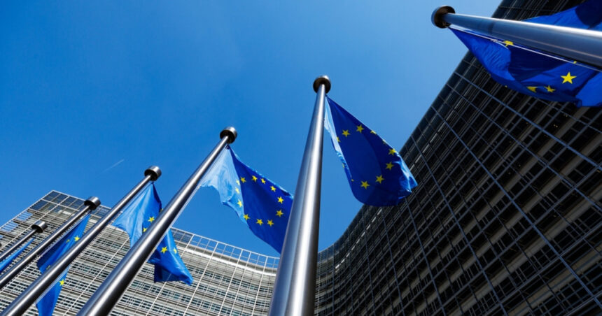 prima reactie a comisiei europene dupa ce trump a anuntat taxe mai mari pentru autoturismele din ue 69f628128579b