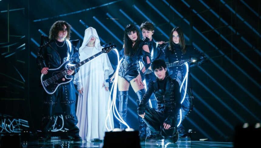 primele imagini video cu alexandra capitanescu pe scena eurovision song contest 2026 cum a aparut la a doua repetitie oficiala 6a005169da019