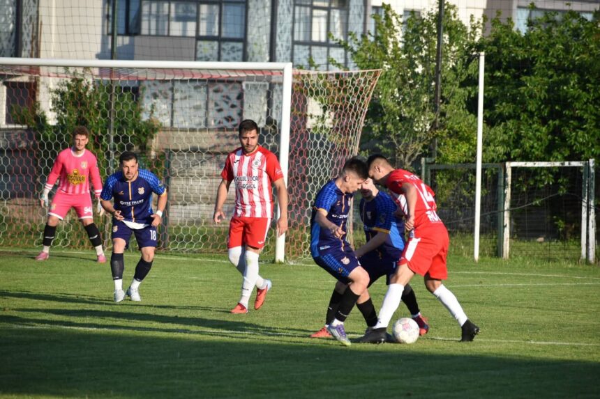 se mentine suspansul in liga a iv a cu trei etape inainte de finalul sezonului 6a08abe1ca067