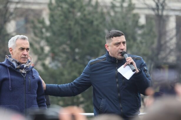 simion a dat militaria jos din pod nici un parlamentar aur nu iese din rand toti vor vota pentru la motiunea de cenzura guvernul calin georgescu ramane o ipoteza 69f8756ad9fc6