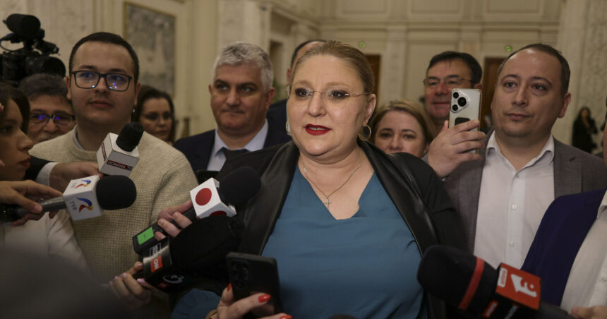 sosoaca anunta ca parlamentarii s o s vor vota pentru caderea guvernului bolojan votul va fi la vedere 69f9b6c69591d
