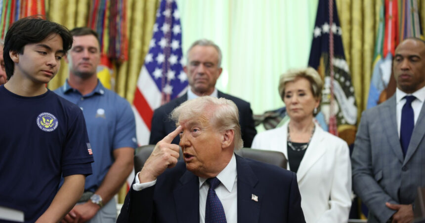 suntem intr o mica incaierare militara trump ofera definitia conflictului din orientul mijlociu 69fa31d0380b0