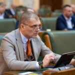 surse pnl isi scoate parlamentarii din sala de teama unei tradari ce spune senatorul silviu cosa 69f9a5829aa79