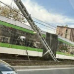 un tramvai a deraiat pe strada valea cascadelor din capitala patru persoane au fost duse la spital 69fcbfc1a7fa1