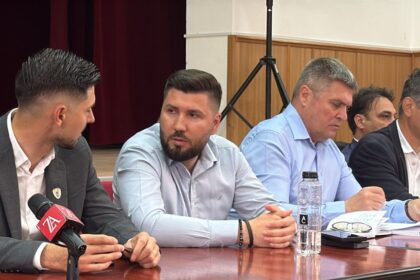 update sedinta s a anulat consilierii locali din cernavoda vor sa il schimbe din functie pe viceprimarul catalin apostol 6a01ea3dee6bc