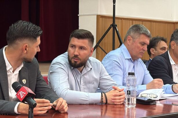 update sedinta s a anulat consilierii locali din cernavoda vor sa il schimbe din functie pe viceprimarul catalin apostol 6a01ea3dee6bc