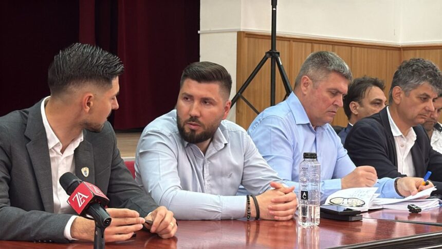 update sedinta s a anulat consilierii locali din cernavoda vor sa il schimbe din functie pe viceprimarul catalin apostol 6a01ea3dee6bc