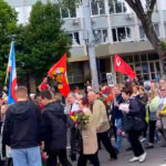 video 9 mai la chisinau mars al prorusilor cu simboluri interzise si muzica sovietica in timp ce guvernul sarbatoreste ziua europei 69ff1fe9dafa5