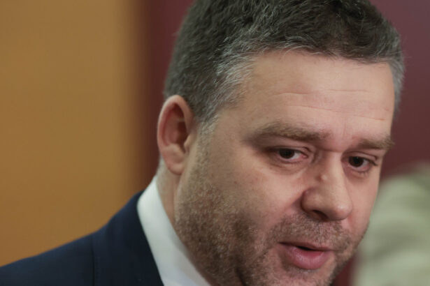 video ciprian ciucu spune ca viitorul premier trebuie sa se bucure de increderea romanilor poate sa fie ilie bolojan eu cred ca da 69fd7de873700