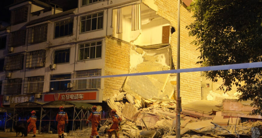 video cutremur puternic in china cel putin doi morti cladiri prabusite si peste 7 000 de locuitori evacuati din liuzhou 6a0aac6918d49