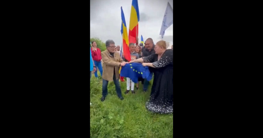 video diana sosoaca a sfasiat drapelul ue de ziua europei in aceeasi zi a fost a fost la ambasada rusiei 6a0035b258593