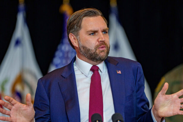 video jd vance promite ca america nu va intra intr un razboi fara sfarsit cu iranul ne ocupam de treaba apoi plecam acasa 6a0d52ebf323a
