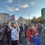 video manifestatii pro bolojan in bucuresti si oradea cu doua zile inainte de motiunea de cenzura depusa de aur si psd 69f7847acbcb7