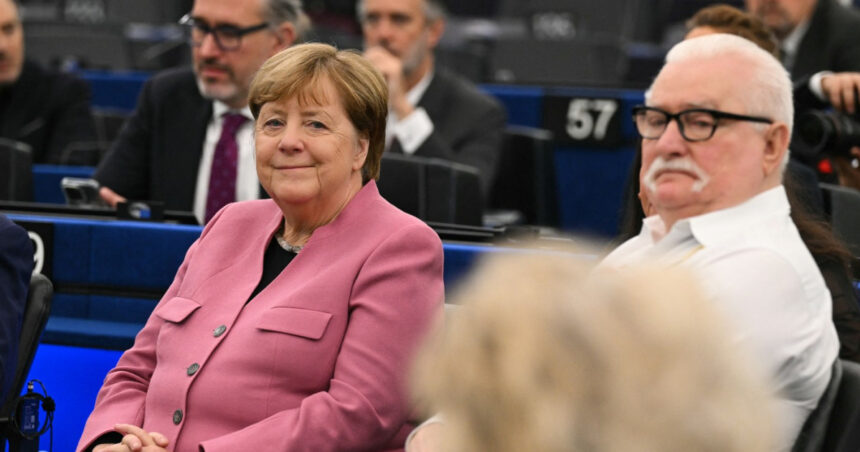 video merkel si walesa au primit ordinul de merit al ue din partea pe contextul in care vine distinctia pentru fosta cancelara 6a0c71ec90a00