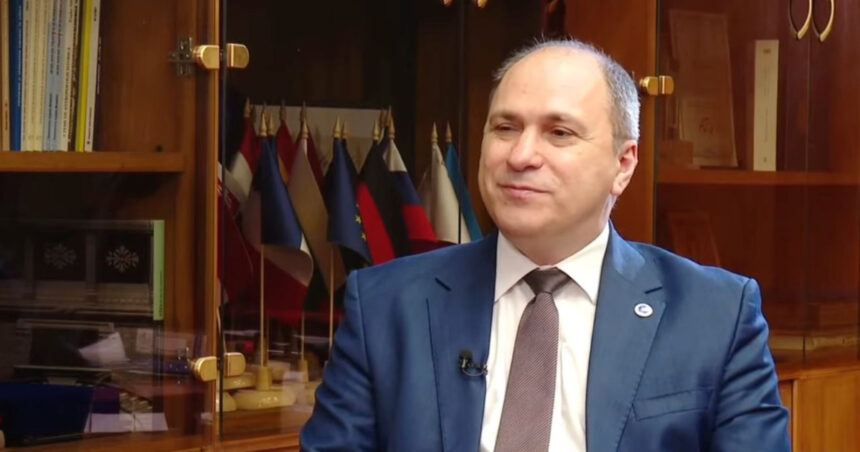 video ministrul educatiei acum la interviurile digi24 ro mesaj pentru politicieni sa vedem ca efortul austeritatii e suportat de toti 6a0ae4d9ae2d2