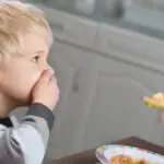video mofturile copiilor la mancare care este cea mai mare provocare pentru parintii din ziua de azi sa nu cautam calea usoara 6a02bcdf5883a