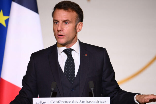 video moment tensionat la nairobi emmanuel macron a intrerupt o conferinta pentru a cere liniste in sala o lipsa totala de respect 6a0205b5c6108