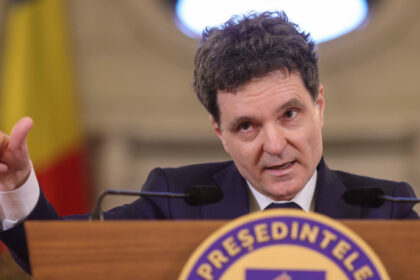 video nicusor dan nu m am pozitionat impotriva europei acele critici le gasiti si in discursul ursulei von der leyen 6a02e6e37e1b0