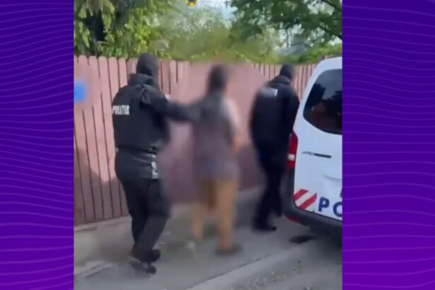video perchezitii la zeci de soferi stb suspectati ca au furat peste o tona de motorina si piese de schimb din societate 69fc680990422