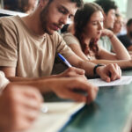 video practica inca din bancile facultatii cum incearca marile universitati din tara sa si pregateasca studentii pentru piata muncii 69fc1e0b6ed78