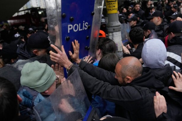video proteste violente de 1 mai in turcia sute de arestari dupa ciocniri intre politie si demonstranti la istanbul 69f4aca810175
