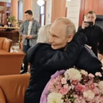 video putin si a scos fosta diriginta la cina a venit la volanul unui suv aurus sa o ia de la hotel 6a030a0012609