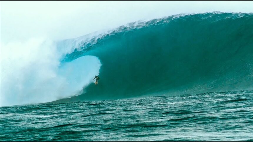 video record mondial in surfing un american a invins un val de 30 de metri 6a01e53444592