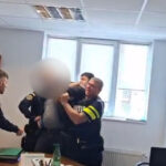 video scandal intre actualul si fostul director al garzii forestiere din bucuresti politia i a pus catuse fostului sef al institutiei 69fae1e5e7d10