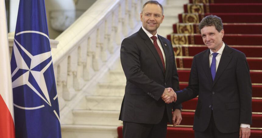 videofoto summitul b9 nicusor dan l a primit pe presedintele poloniei karol nawrocki la palatul cotroceni mark rutte va sosi si el astazi 6a0345da53e19
