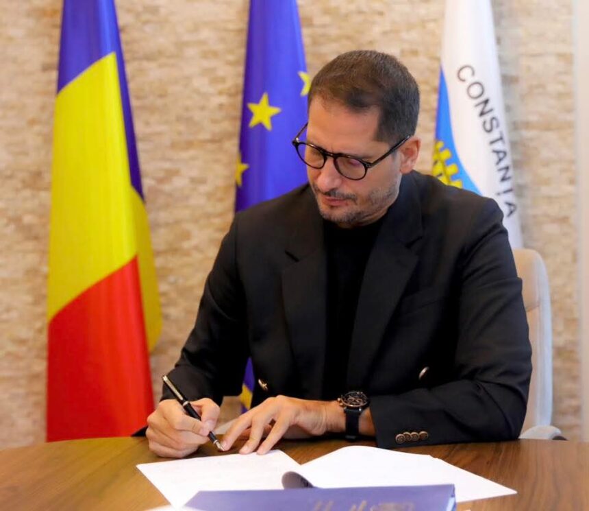 zona delfinariu faleza nord intra in lucrari de modernizare viceprimarul rasauteanu a semnat contractul de executie 69fb349da2358