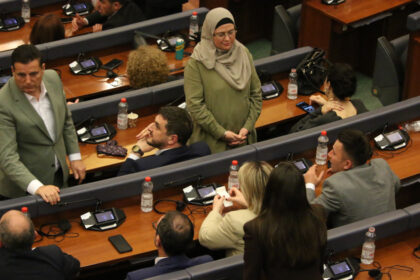 alegeri legislative anticipate in kosovo oamenii sunt chemati a treia oara la urne in doar un an jumatate 6a253ba0aaae8