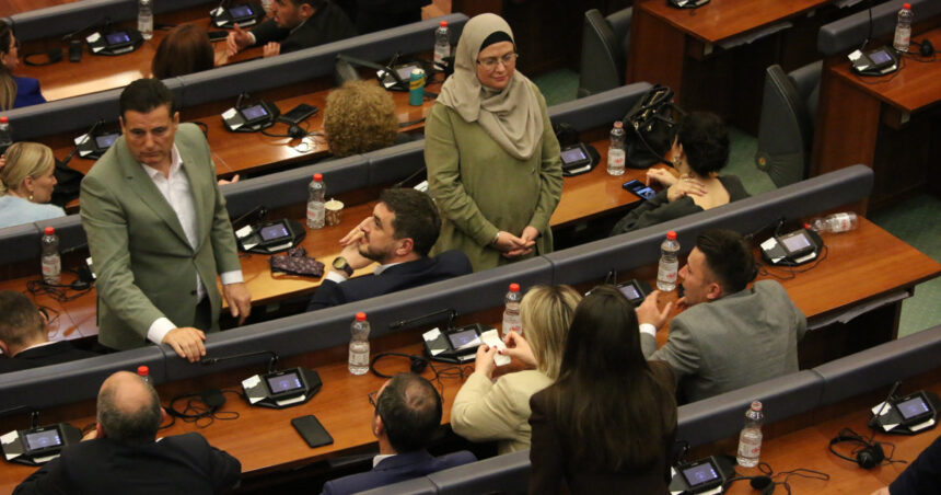 alegeri legislative anticipate in kosovo oamenii sunt chemati a treia oara la urne in doar un an jumatate 6a253ba0aaae8