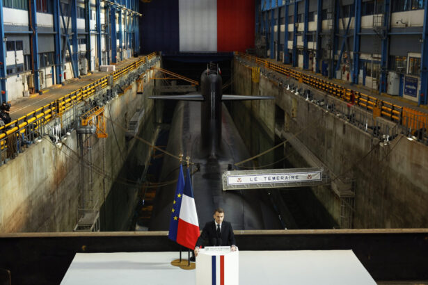 analiza pariul nuclear fragil al lui macron planul b pentru europa daca sua se retrag din nato depinde de votul popular al francezilor 6a37f390aa9bb