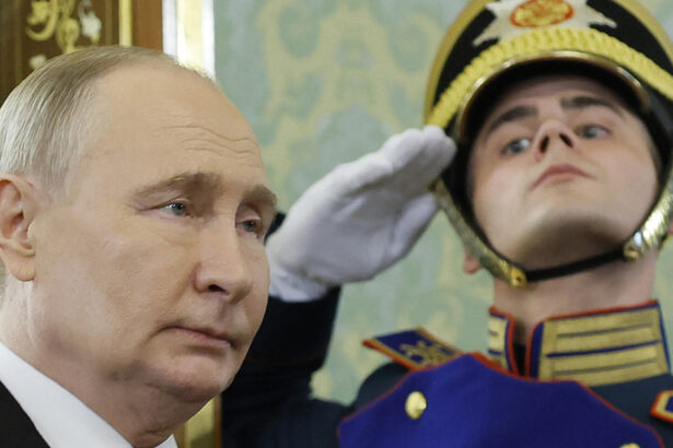 analiza rusia nu se prabuseste dar apar fisuri dupa peste patru ani de razboi vladimir putin se confrunta cu 5 provocari majore 6a2e28d4be995