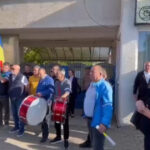 angajatii fabricii de arme cugir au intrat in greva spontana a doua zi de protest pentru ca nu au fost platiti 6a324b57e72fe