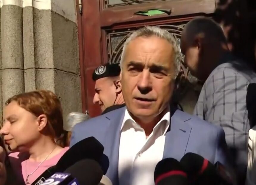 calin georgescu le cere parlamentarilor sa nu voteze guvernul bolojan 3 este o capitulare morala rusinoasa si tradatoare 6a38167aa74e1