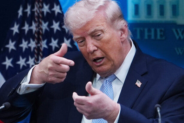 cel mai batran presedinte ales al sua implineste 80 de ani dar nu varsta lui trump ii ingrijoreaza pe expertii medicali 6a2dbf50c13ee