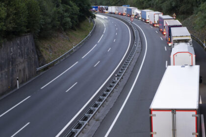 cnair impune restrictii de circulatie autovehiculelor de peste 75 tone in 16 judete din cauza caniculei 6a3e8799ecebd