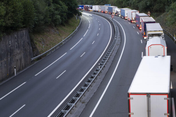 cnair impune restrictii de circulatie autovehiculelor de peste 75 tone in 16 judete din cauza caniculei 6a3e8799ecebd