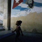 comunistii cubanezi au adoptat o serie de masuri in directia unei economii de piata havana se confrunta cu o criza economica grava 6a3398f85d8f7